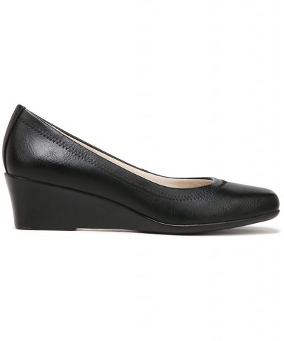 Groovy Wedge Pumps Black $28.00 Shoes